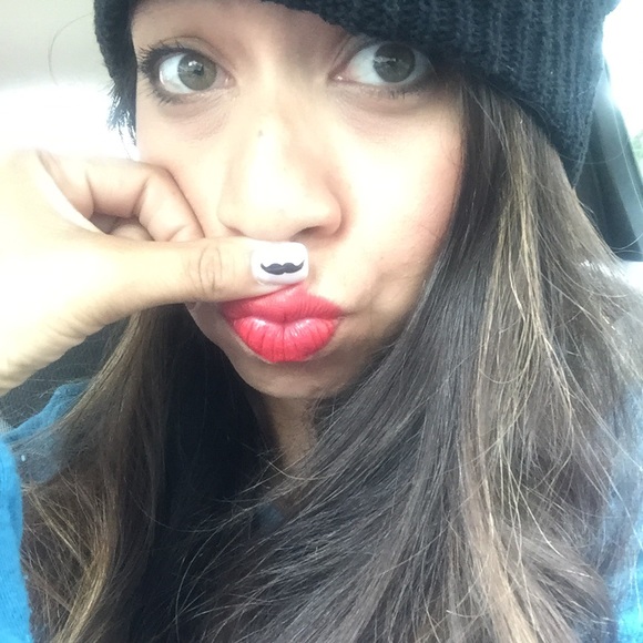 Meet your Posher, Maria - Picture 7 of 7